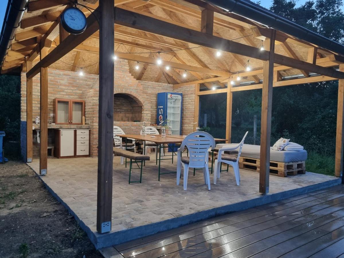 Вилла Hoopovo House Fruska Gora Irig Экстерьер фото