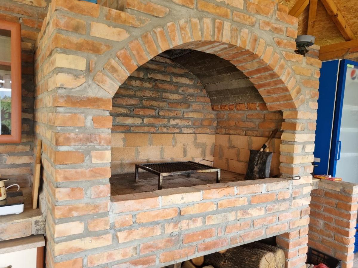 Вилла Hoopovo House Fruska Gora Irig Экстерьер фото
